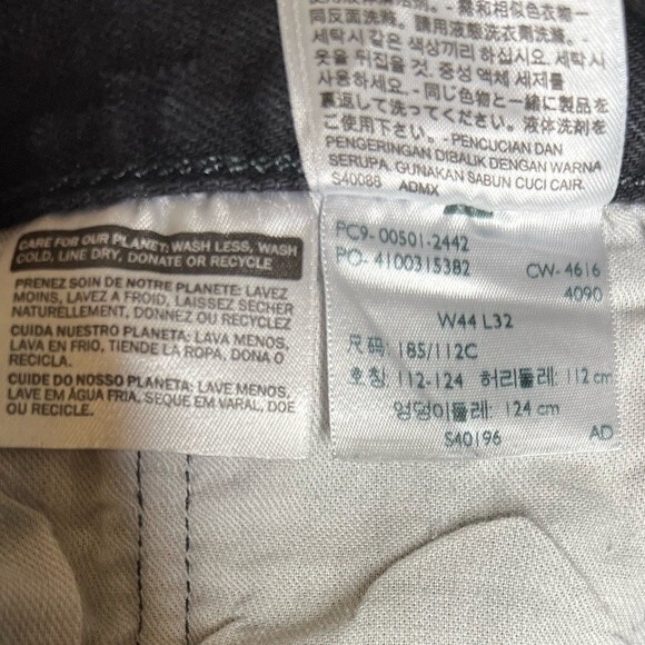 LEVI'S 501 Button Fly Mens Jeans Size W44 L32 Color Black - Picture 7 of 14